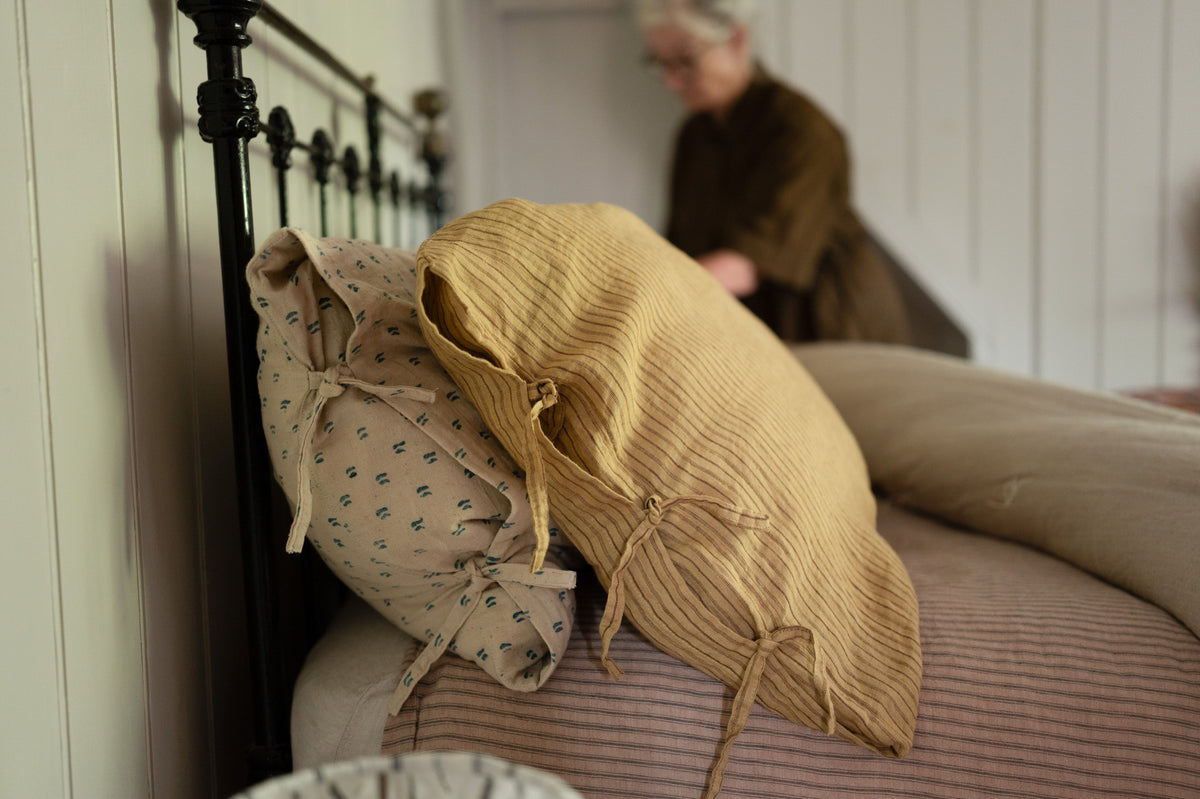 Laundered Linen Tie Pillowcase - Yesteryear