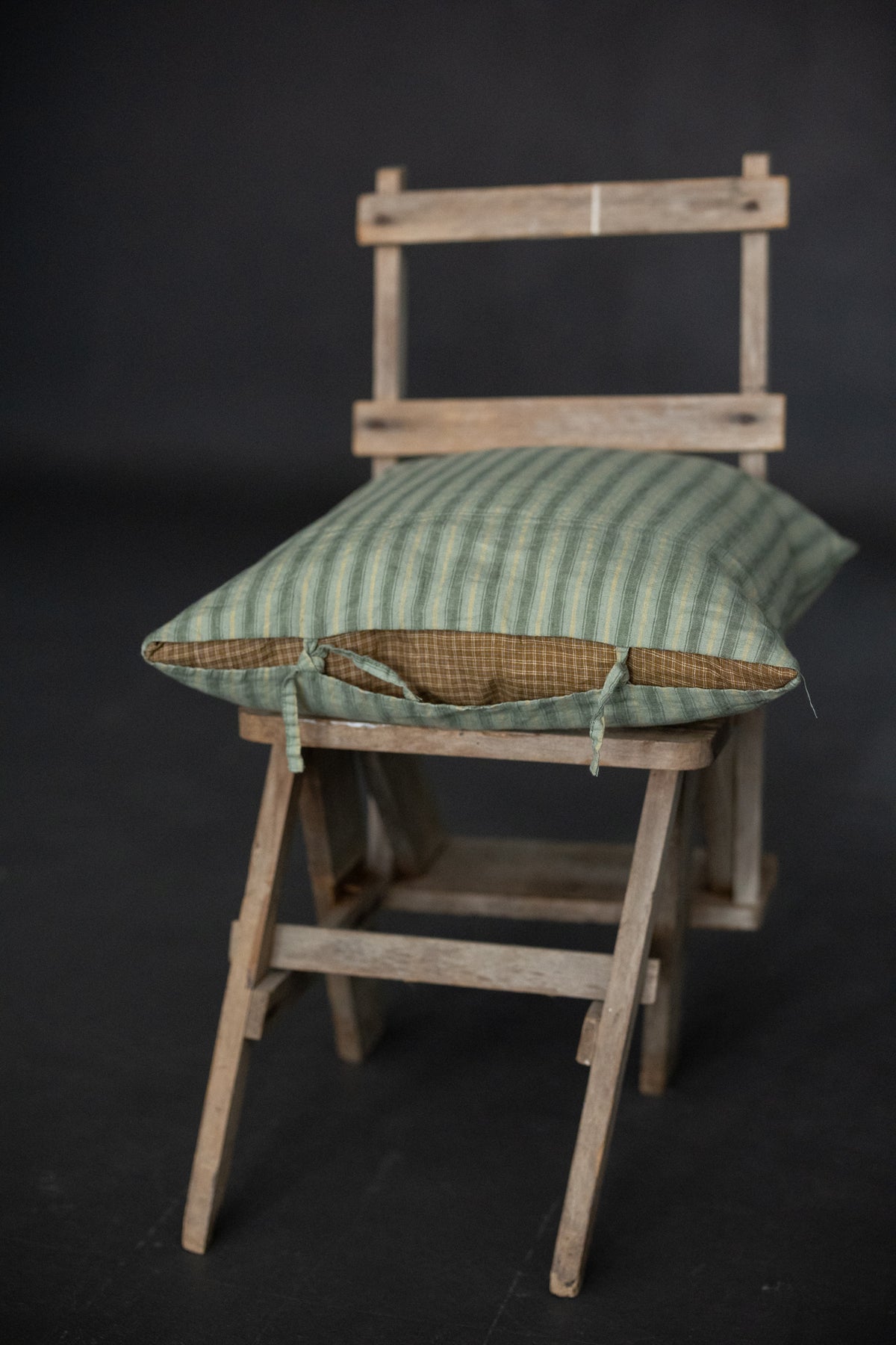 Laundered Linen Peekaboo Cushion Cover - Hampton Stripe/Peanut Brittle