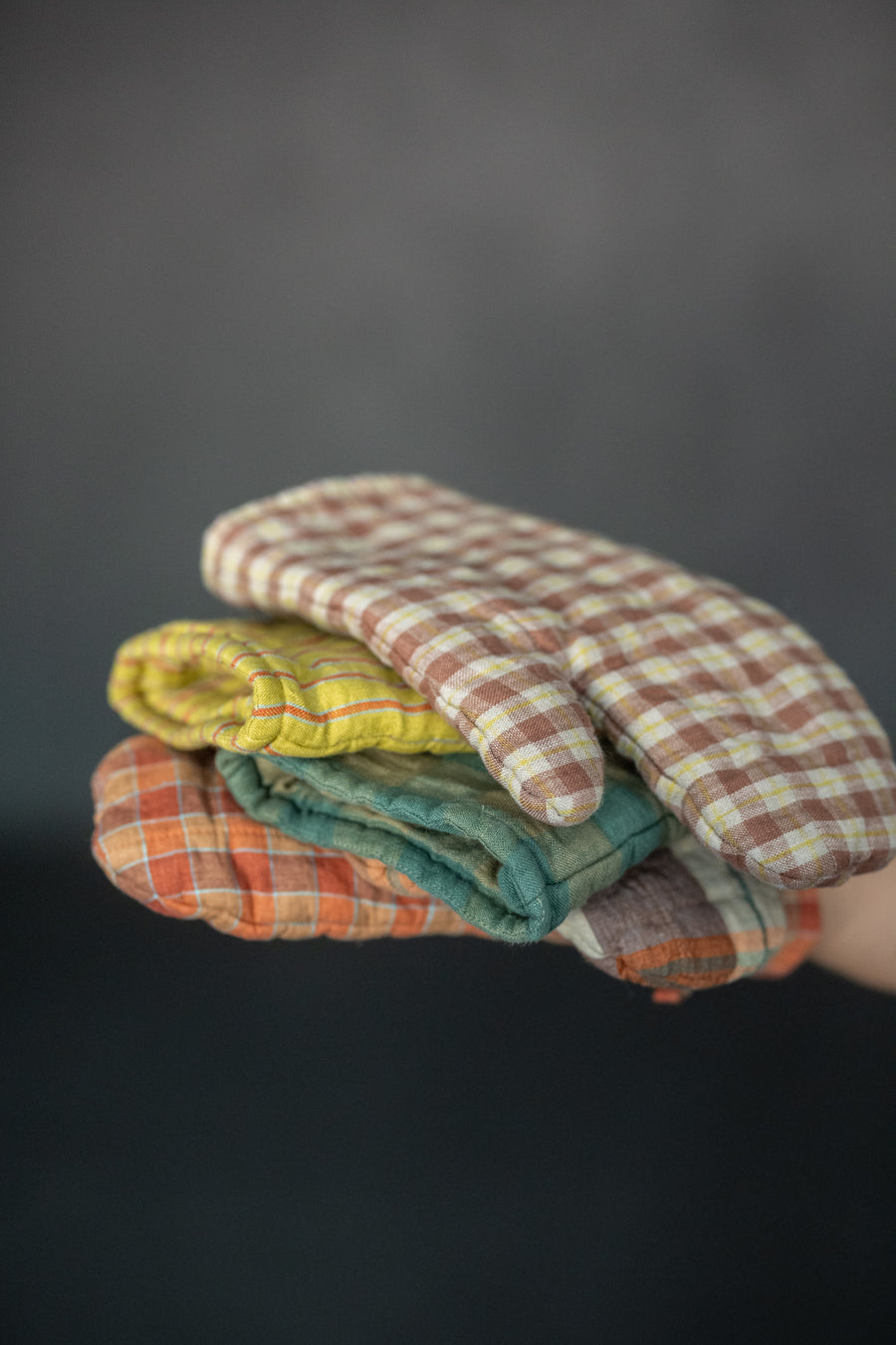 Laundered Linen Oven Glove - Connie