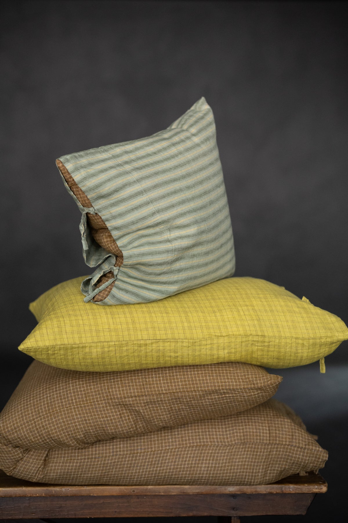Laundered Linen Peekaboo Cushion Cover - Hampton Stripe/Peanut Brittle