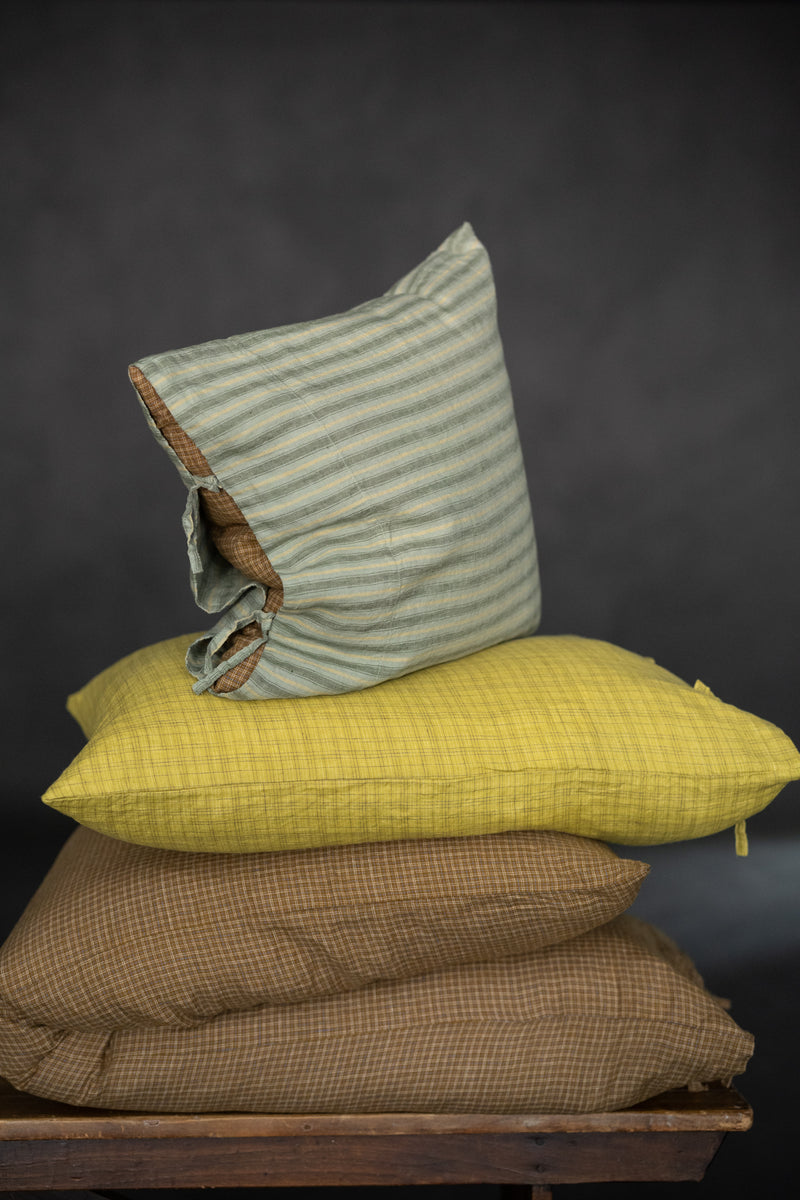 Laundered Linen Peekaboo Cushion Cover - Hampton Stripe/Peanut Brittle