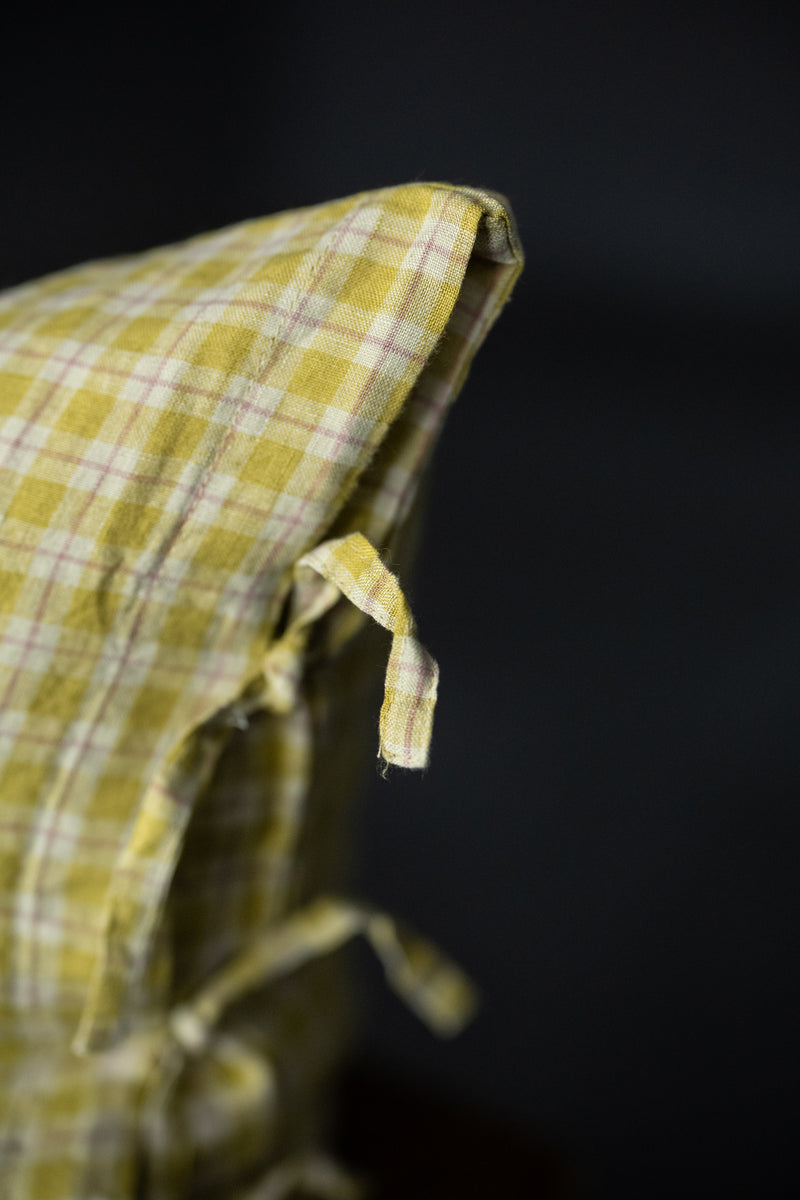 Laundered Linen Tie Pillowcase - Daffodilly