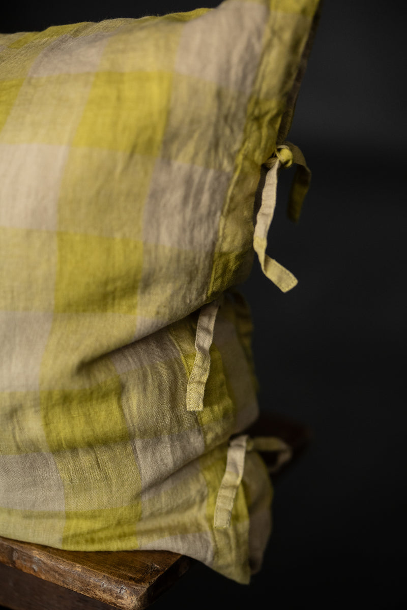 Laundered Linen Tie Pillowcase - Frosted Posset